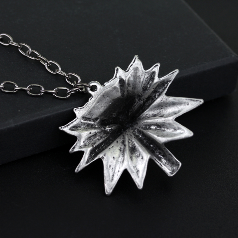 Kalung liontin kepala serigala - Wildman Hunting & Outdoor Robertson Photos ulasan dan harga