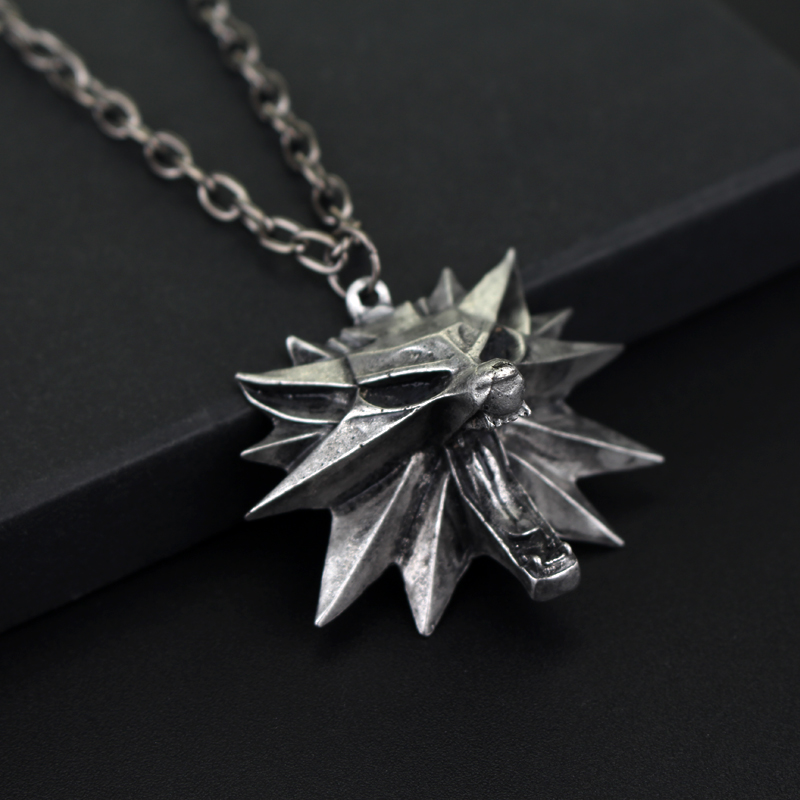 Kalung liontin kepala serigala - Wildman Hunting & Outdoor Robertson Photos ulasan dan harga